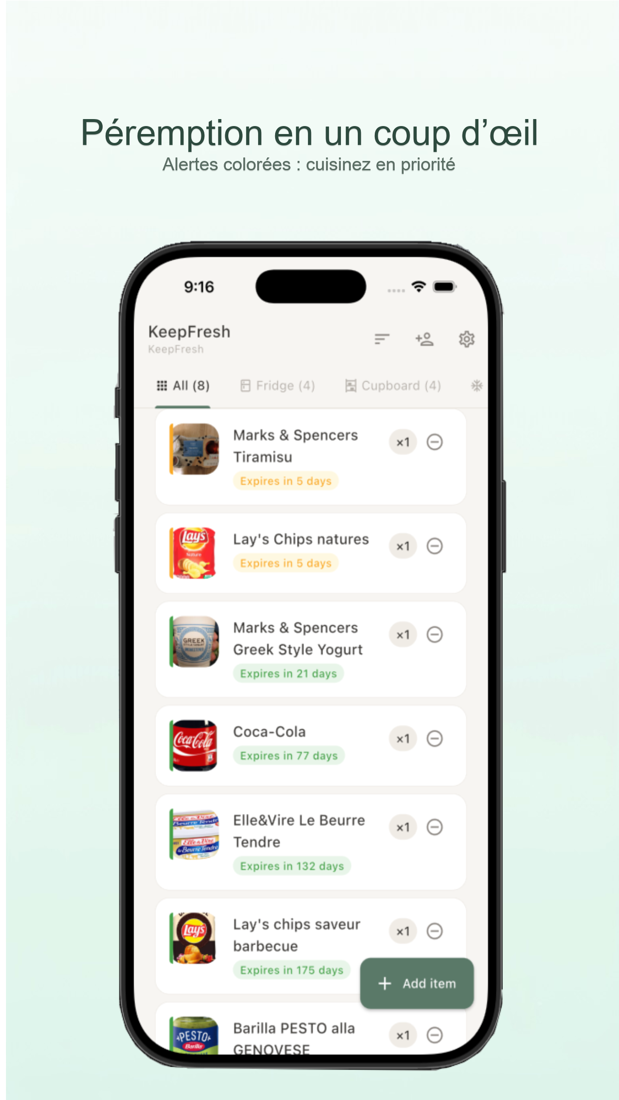 Écran de l'application KeepFresh montrant une liste d'aliments avec leur statut de péremption